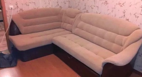 Перетяжка углового дивана. Томск